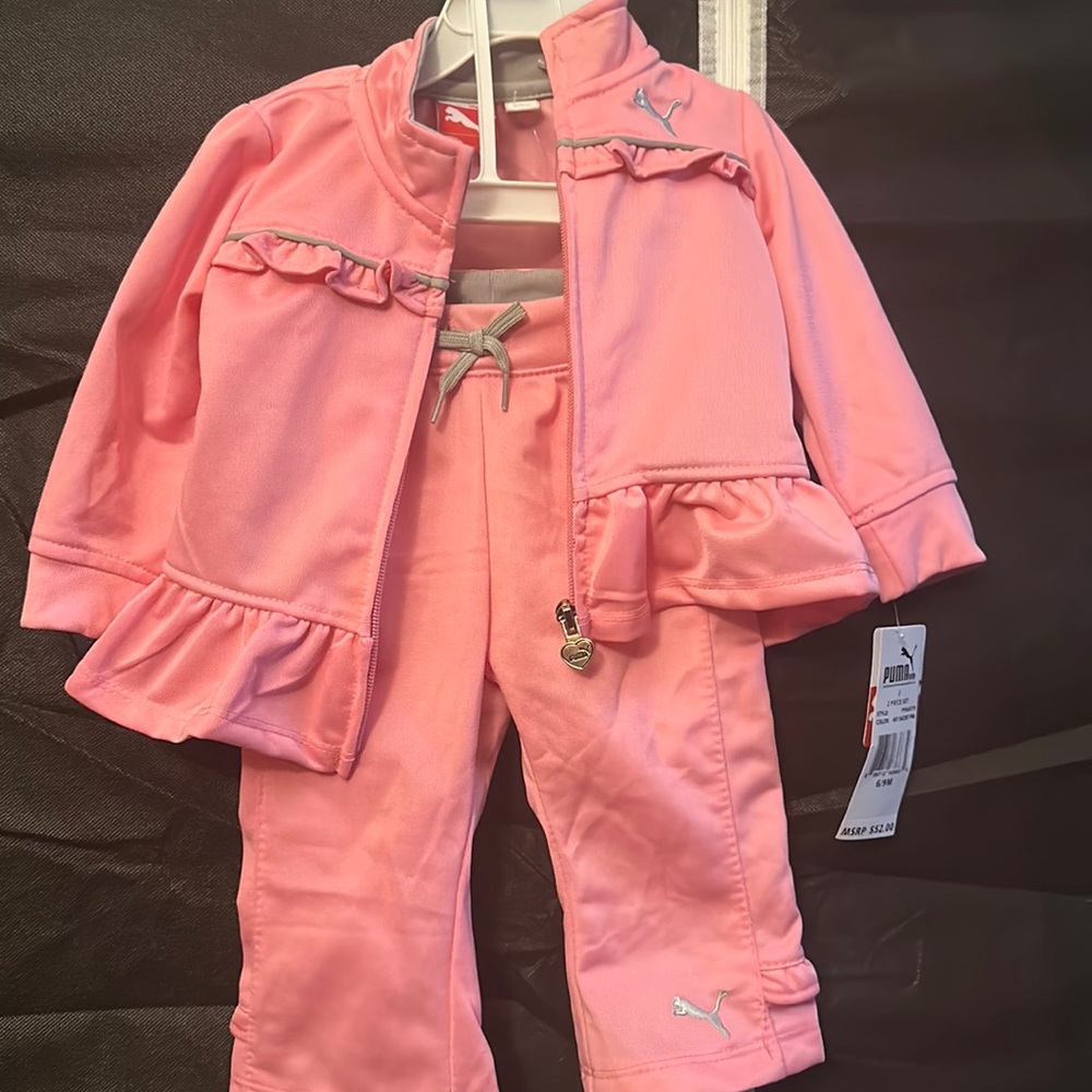Girls Puma pink sweatsuit